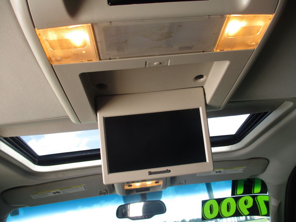 2011 GMC Yukon Image 13