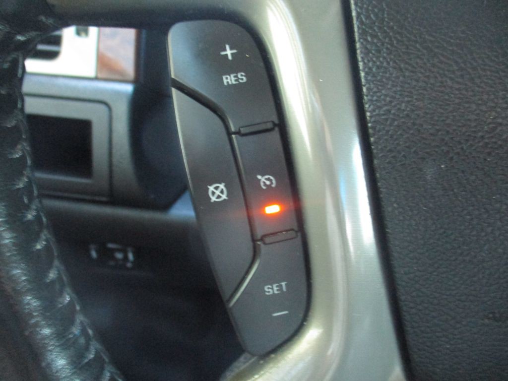 2011 GMC Yukon Image 18