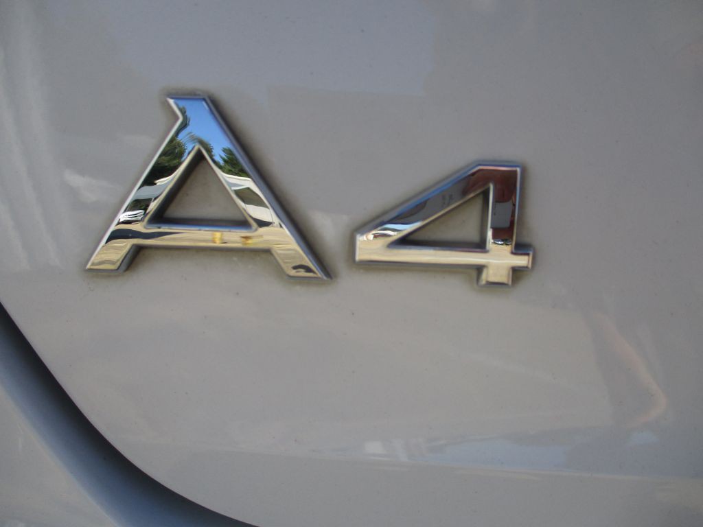2017 Audi A4 Image 10