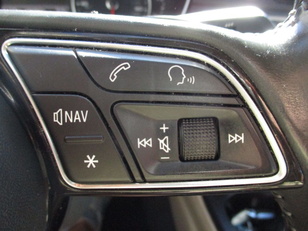 2017 Audi A4 Image 17