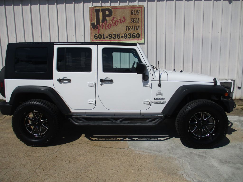 2017 Jeep Wrangler Unlimited Image 2