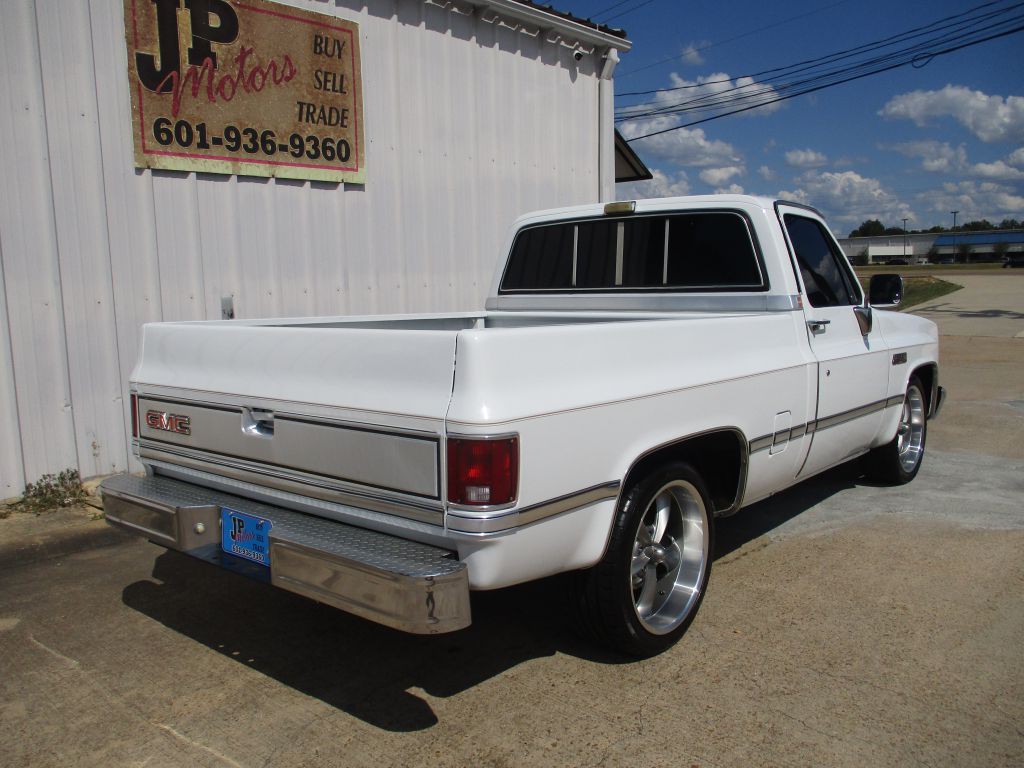 1986 GMC C1500 Image 3