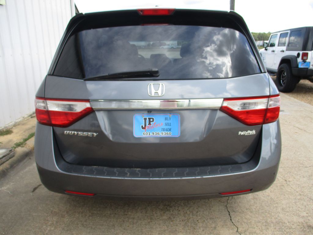 2011 Honda Odyssey Image 4