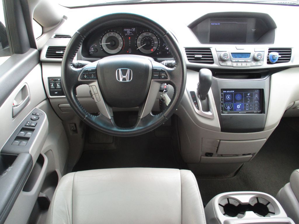 2011 Honda Odyssey Image 11