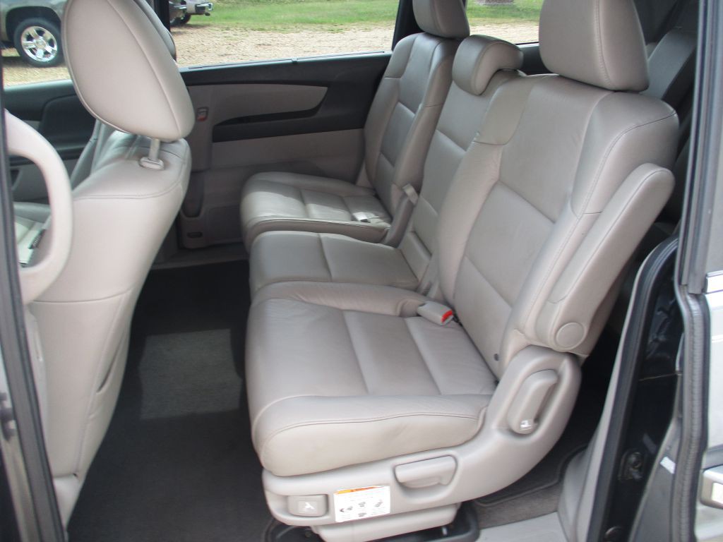 2011 Honda Odyssey Image 19