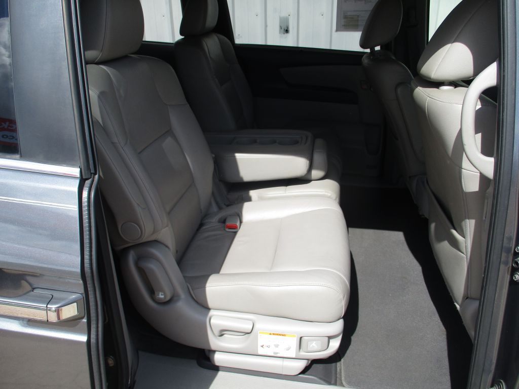 2011 Honda Odyssey Image 24