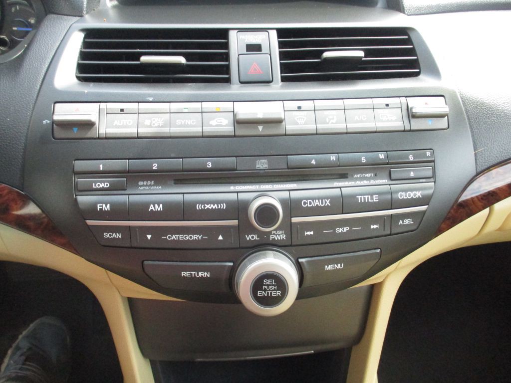 2012 Honda Crosstour Image 14