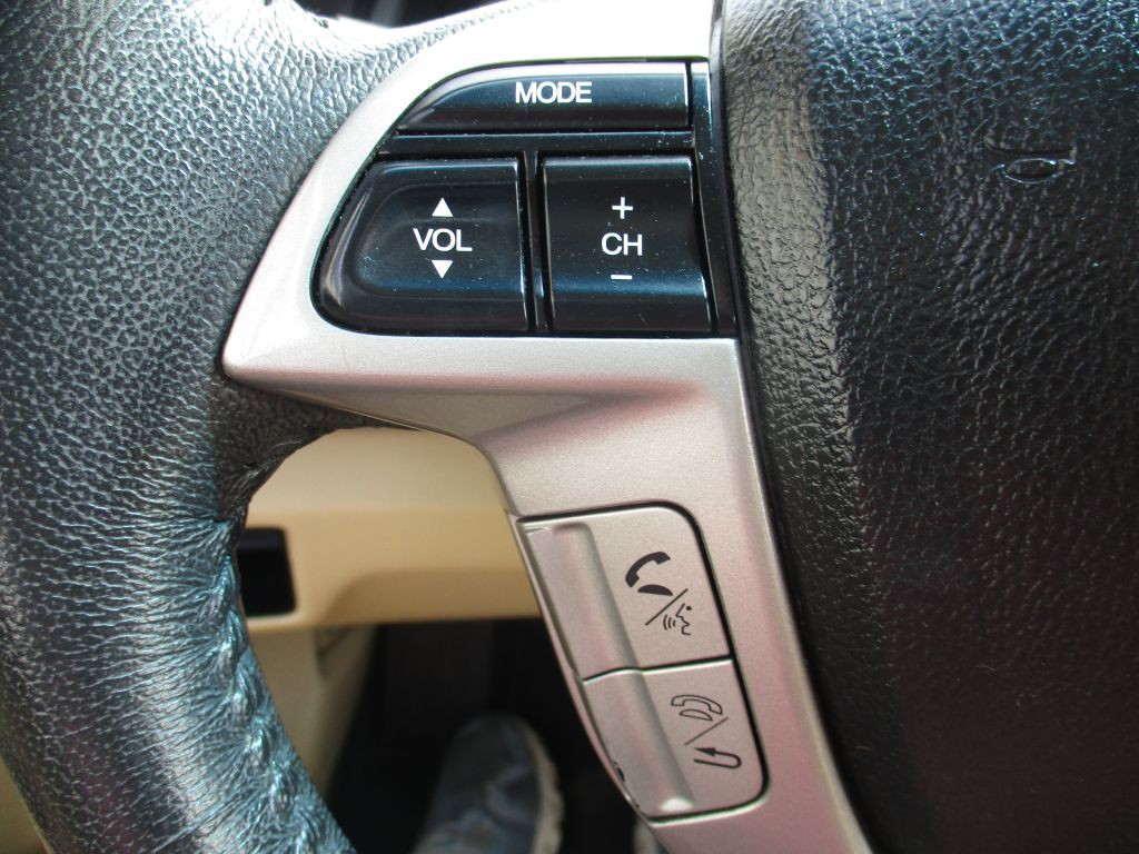 2012 Honda Crosstour Image 17