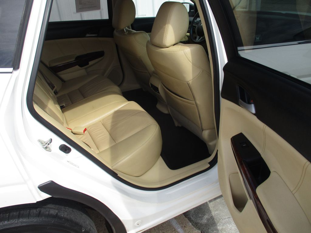 2012 Honda Crosstour Image 21