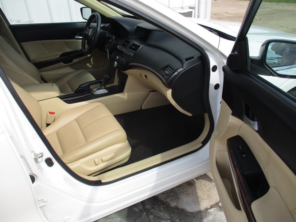 2012 Honda Crosstour Image 22