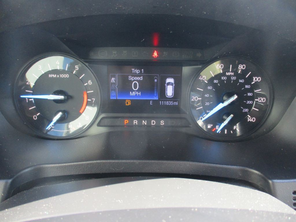 2016 Ford Explorer Image 12