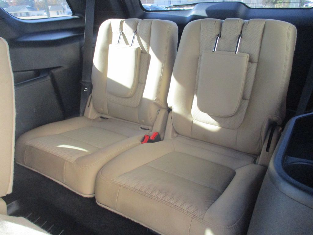 2016 Ford Explorer Image 18