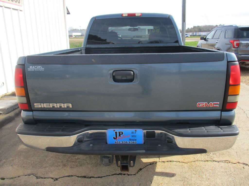 2006 GMC Sierra Image 4