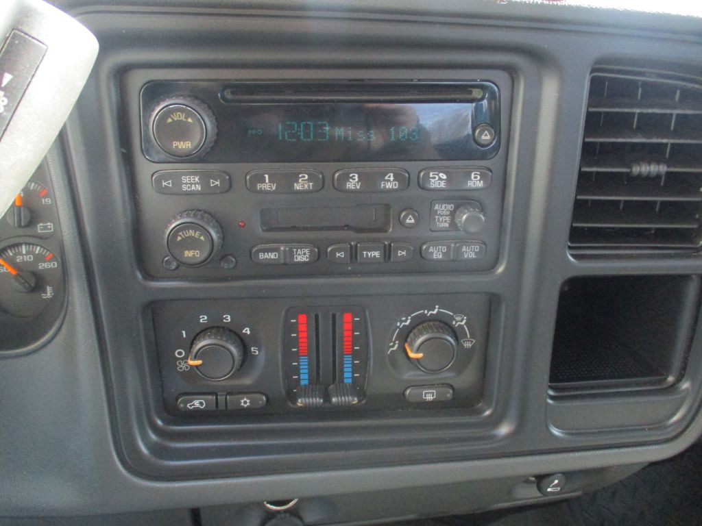 2006 GMC Sierra Image 11