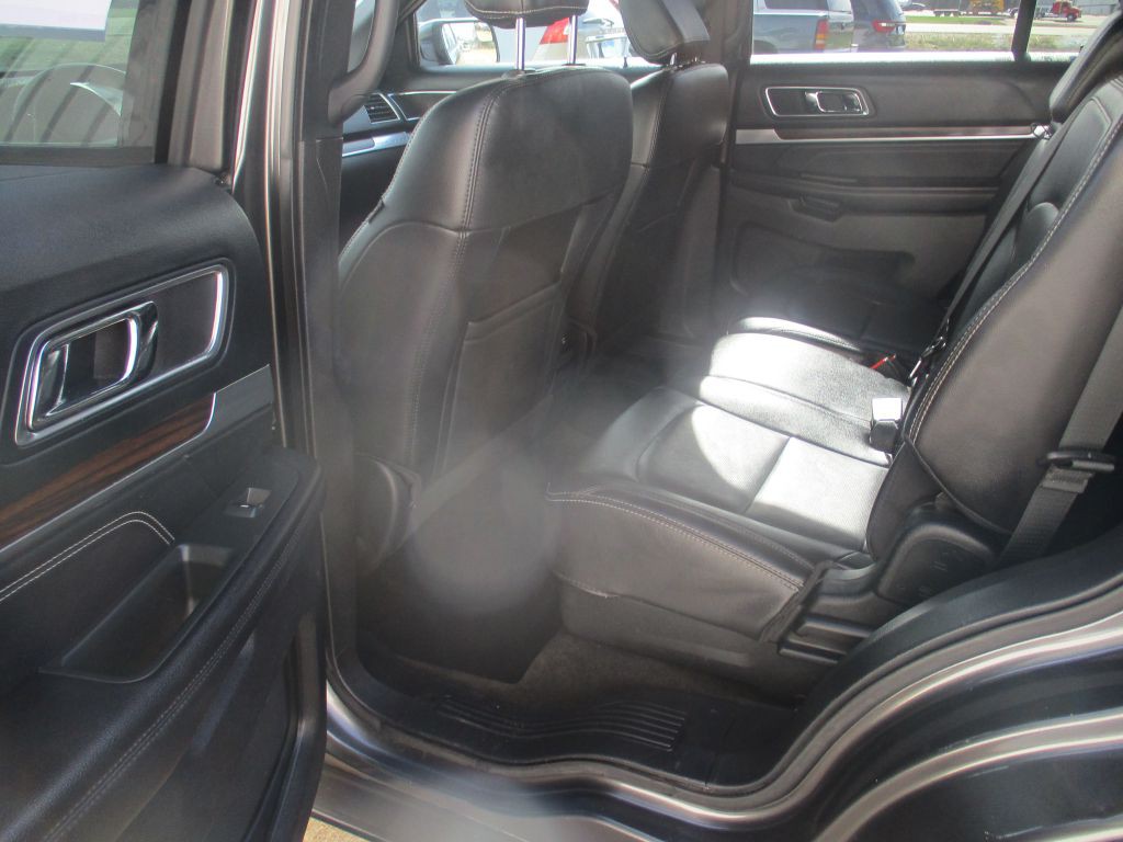 2018 Ford Explorer Image 18