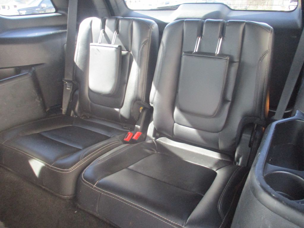 2018 Ford Explorer Image 19