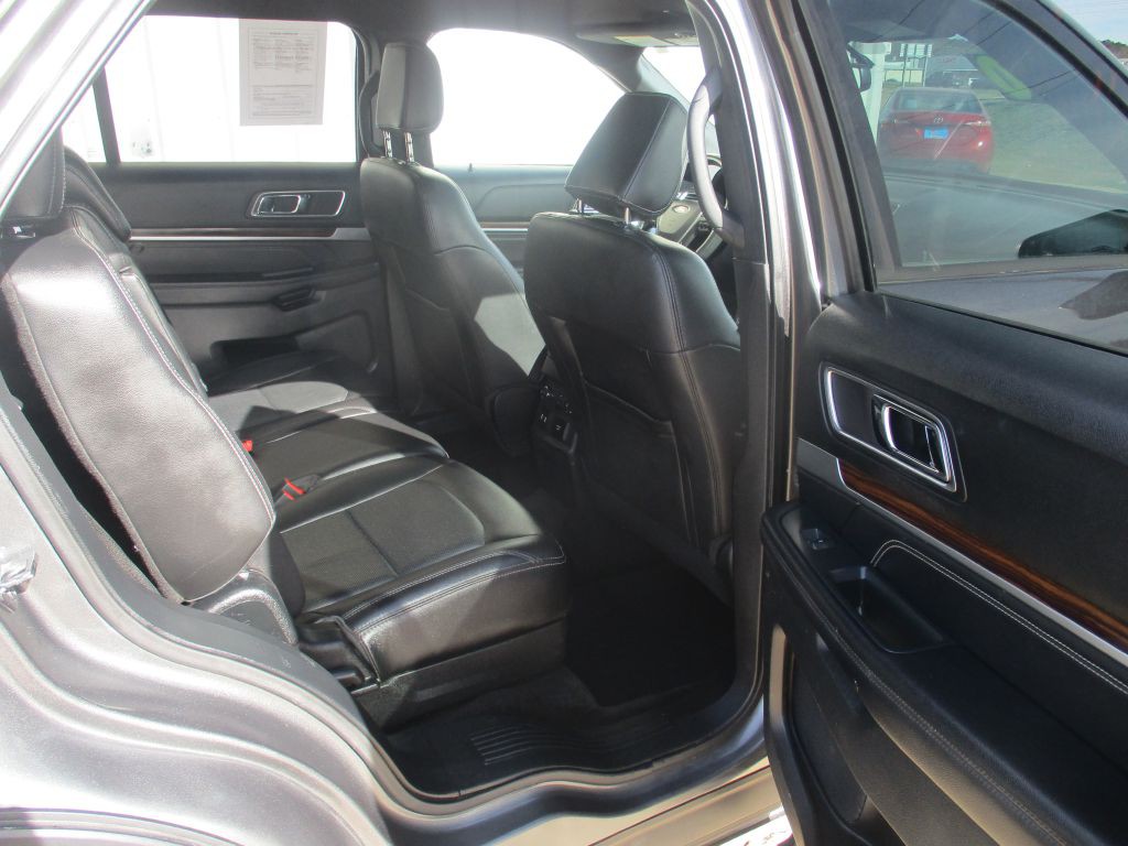 2018 Ford Explorer Image 21