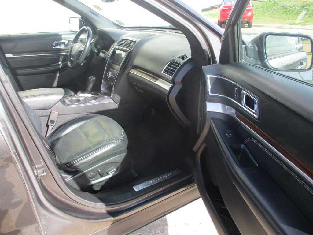 2018 Ford Explorer Image 23