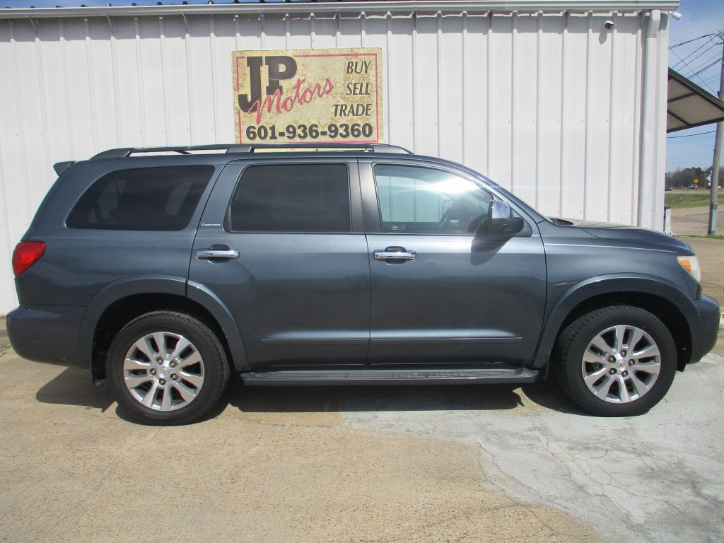 2008 Toyota Sequoia Image 2
