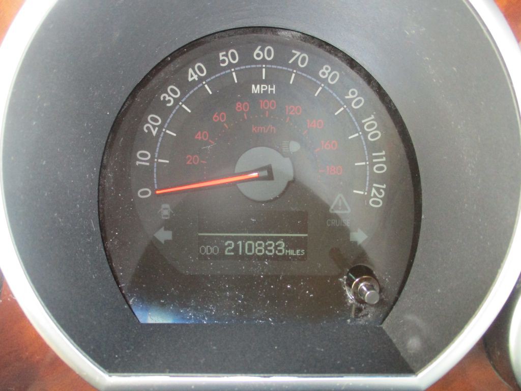 2008 Toyota Sequoia Image 15