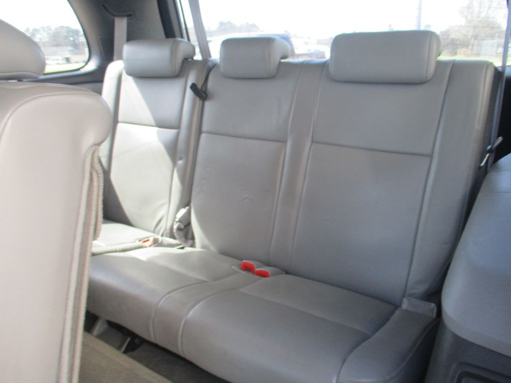 2008 Toyota Sequoia Image 21