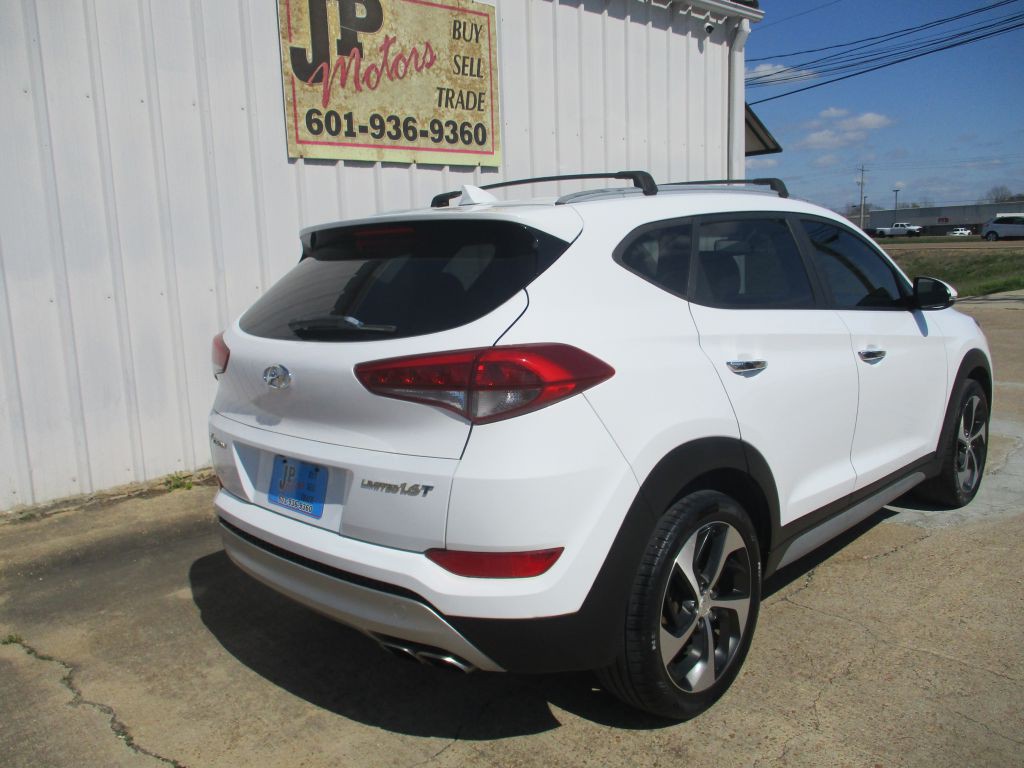 2017 Hyundai Tucson Image 3
