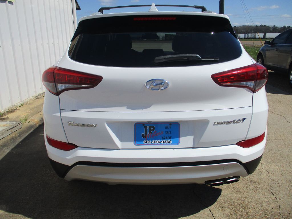 2017 Hyundai Tucson Image 4