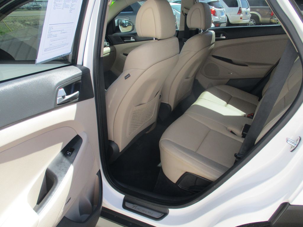 2017 Hyundai Tucson Image 14