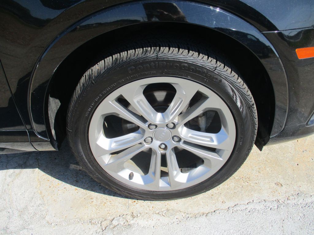 2018 Audi Q3 Image 9