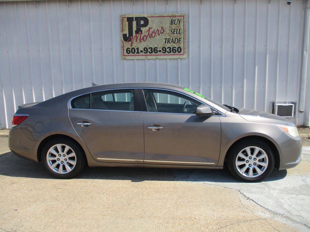 2012 Buick Lacrosse Image 2