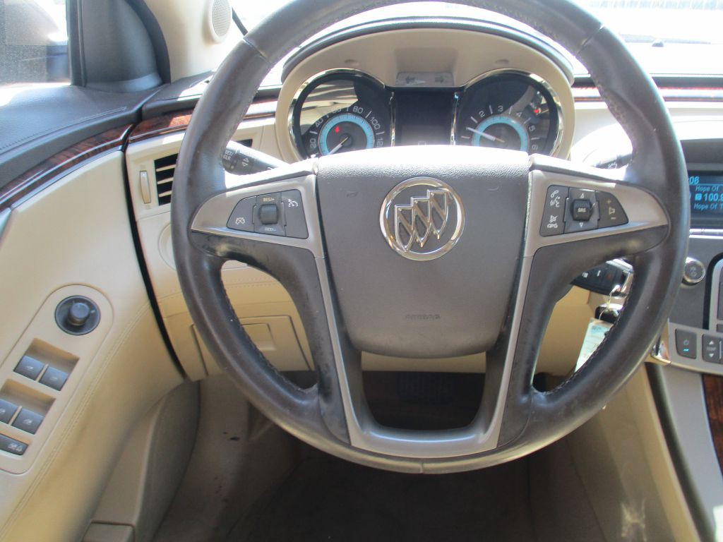 2012 Buick Lacrosse Image 11