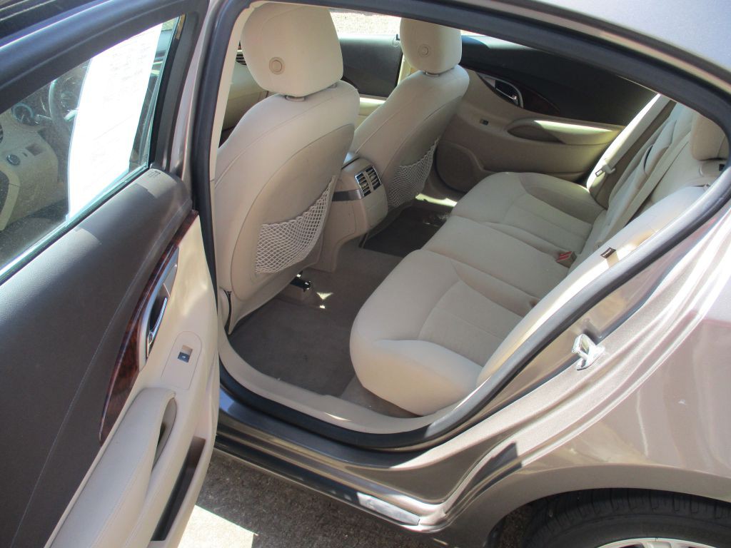 2012 Buick Lacrosse Image 18