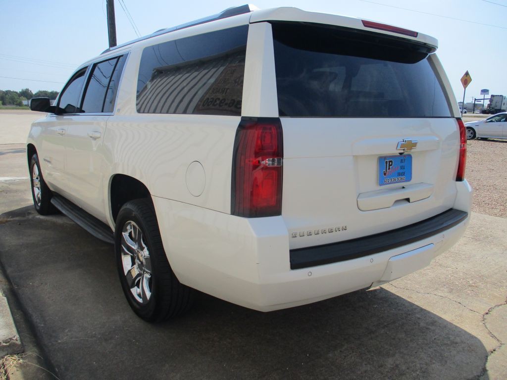 2015 Chevrolet Suburban Image 5