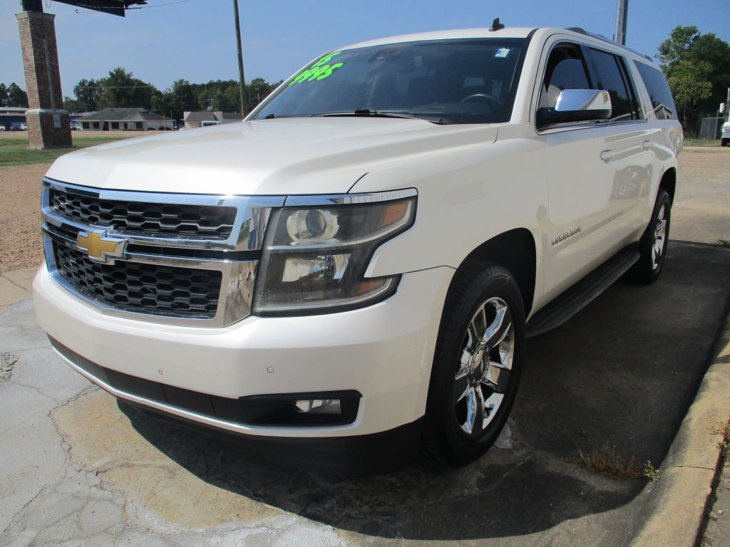 2015 Chevrolet Suburban Image 6