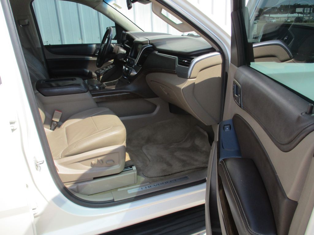 2015 Chevrolet Suburban Image 26