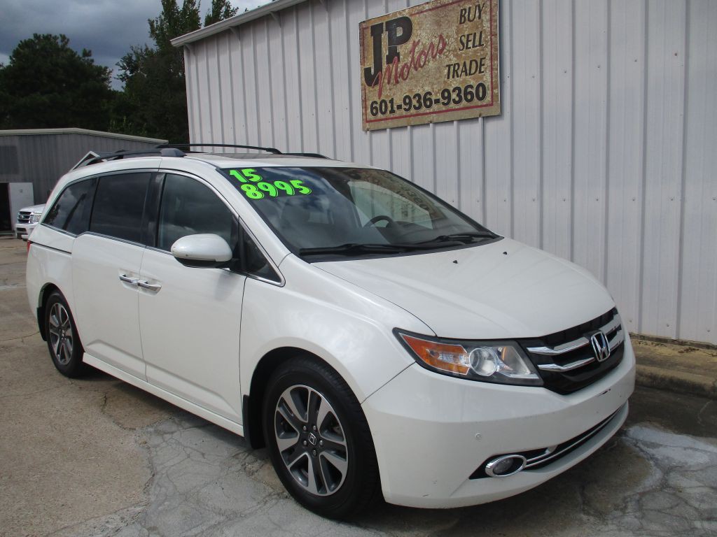2015 Honda Odyssey Image 1