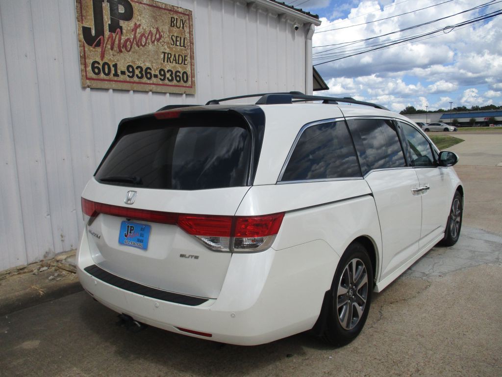 2015 Honda Odyssey Image 3