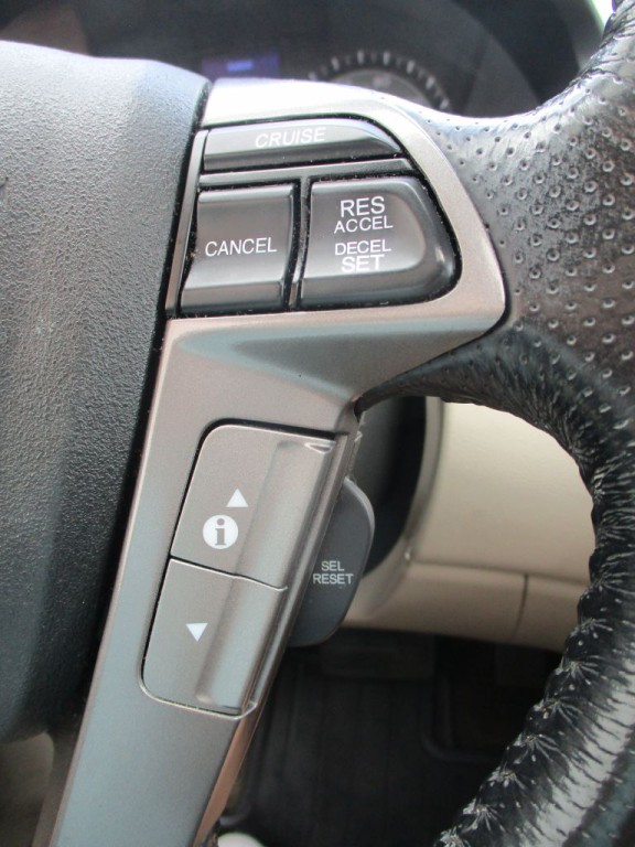 2015 Honda Odyssey Image 18