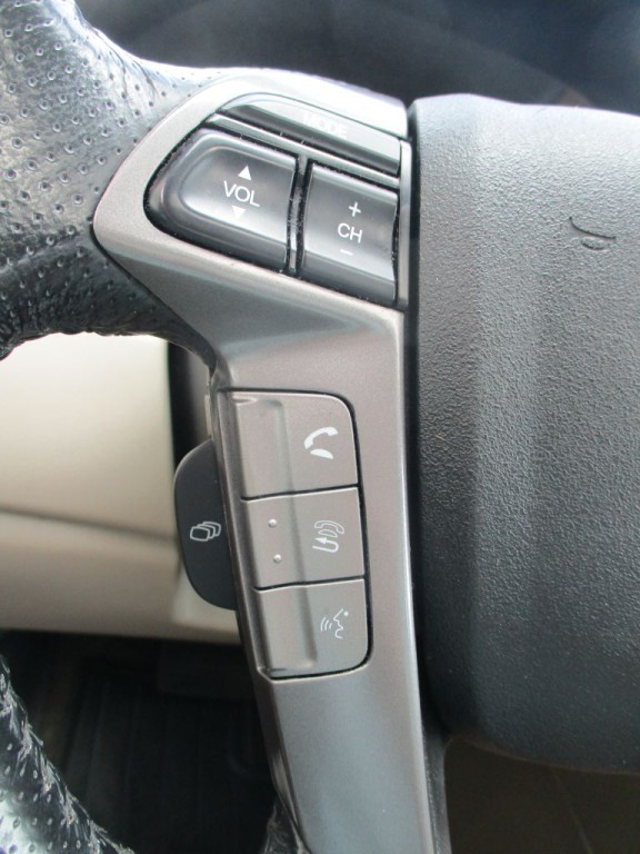 2015 Honda Odyssey Image 19