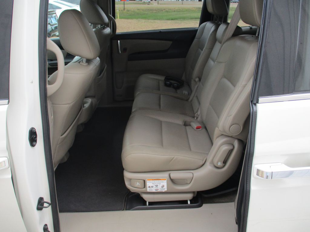 2015 Honda Odyssey Image 22