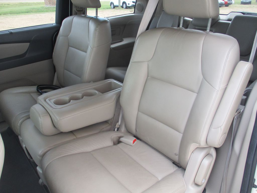 2015 Honda Odyssey Image 24