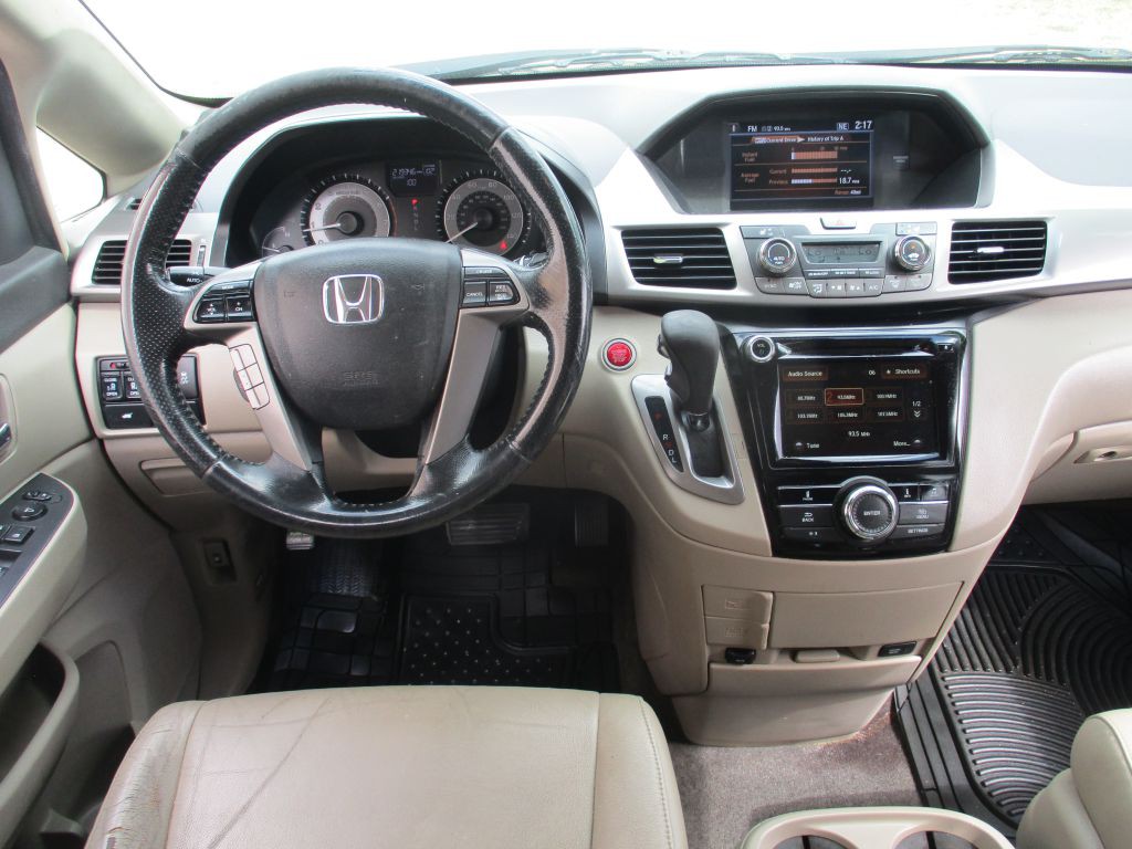 2016 Honda Odyssey Image 11