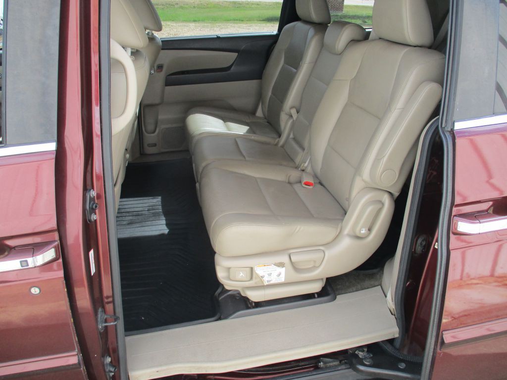 2016 Honda Odyssey Image 17