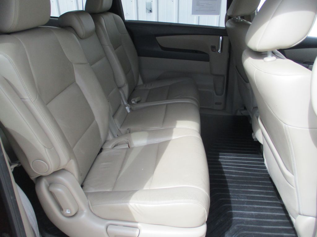 2016 Honda Odyssey Image 21