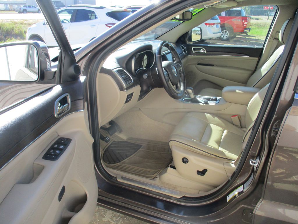 2017 Jeep Grand Cherokee Image 19
