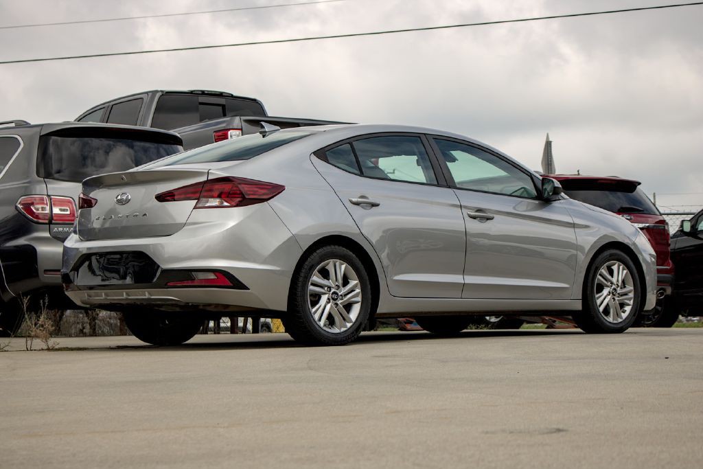 2020 Hyundai Elantra Image 5