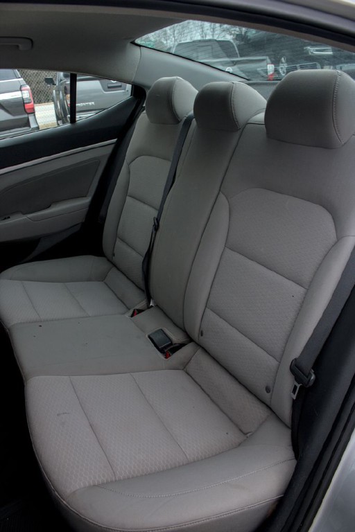 2020 Hyundai Elantra Image 8