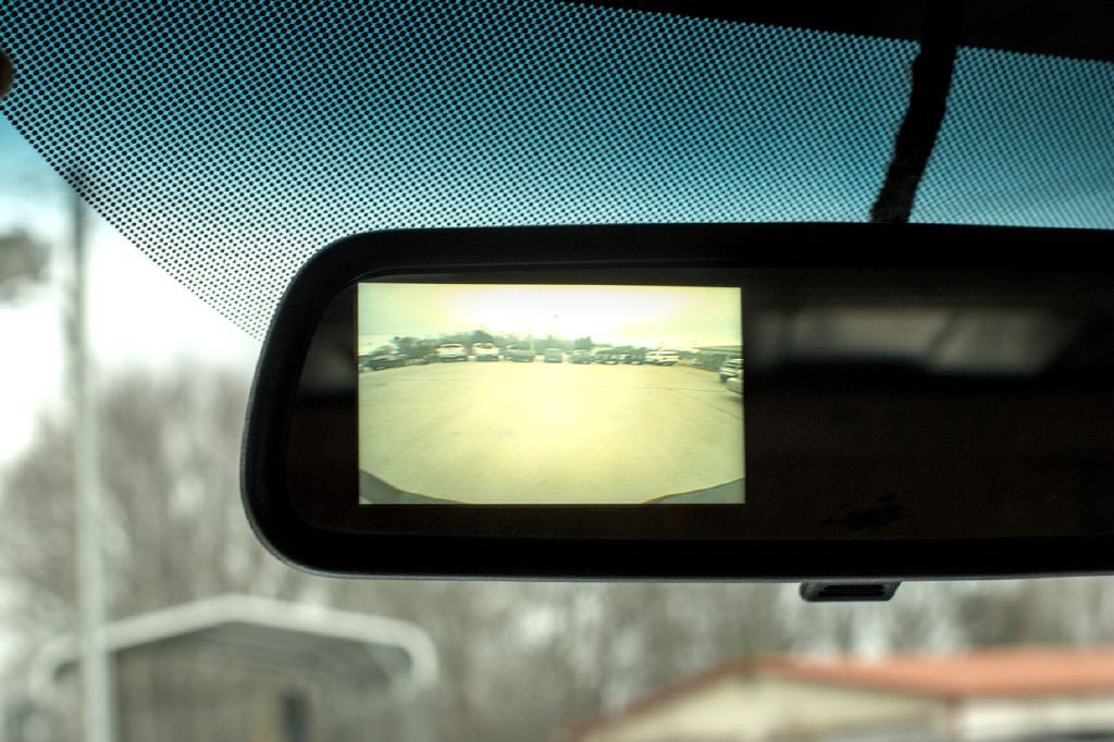 2019 Chevrolet Express Image 4