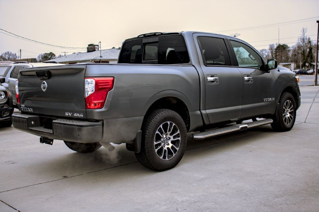 2021 Nissan Titan Image 4
