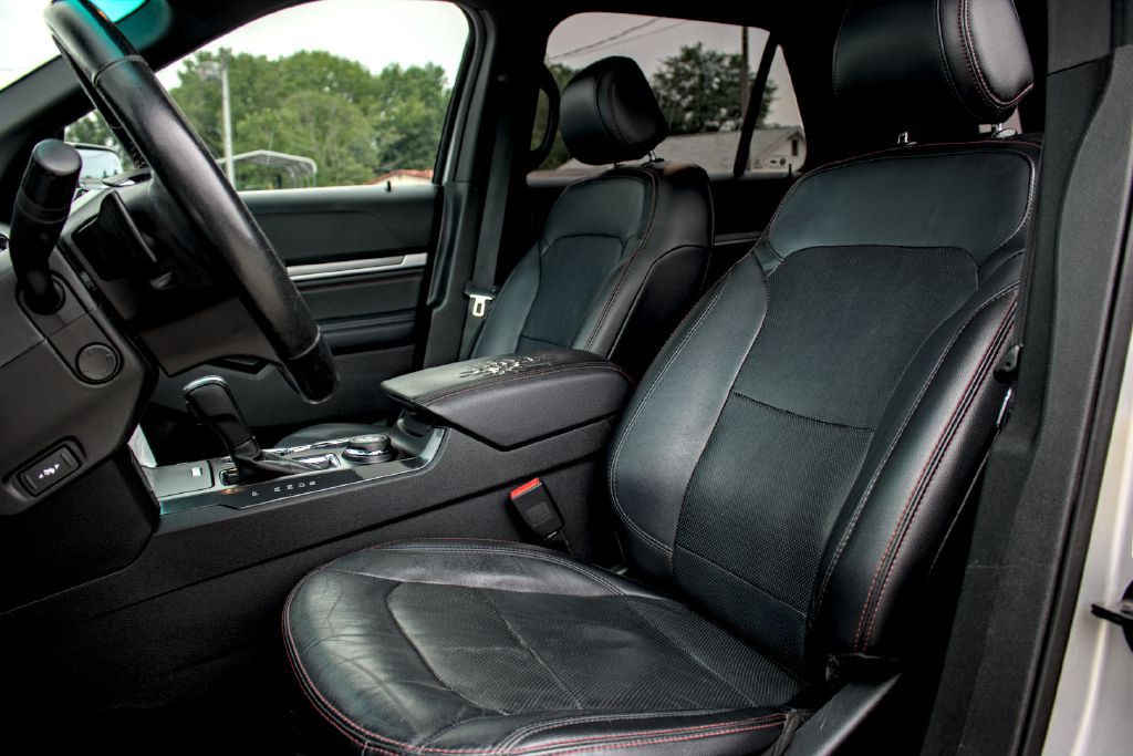 2017 Ford Explorer Image 7